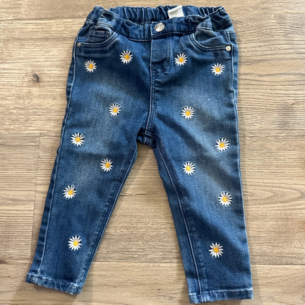 Daisy blue jeans